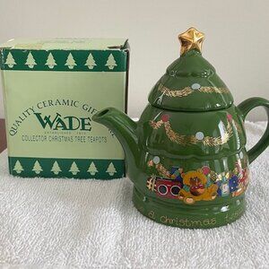 Wade Ceramic “Vintage” Christmas Teapot